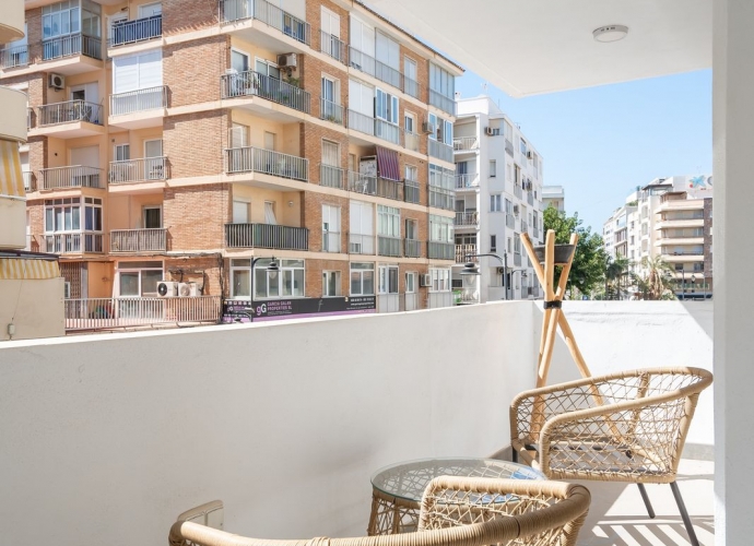 Apartamento Planta Media en Estepona - 3