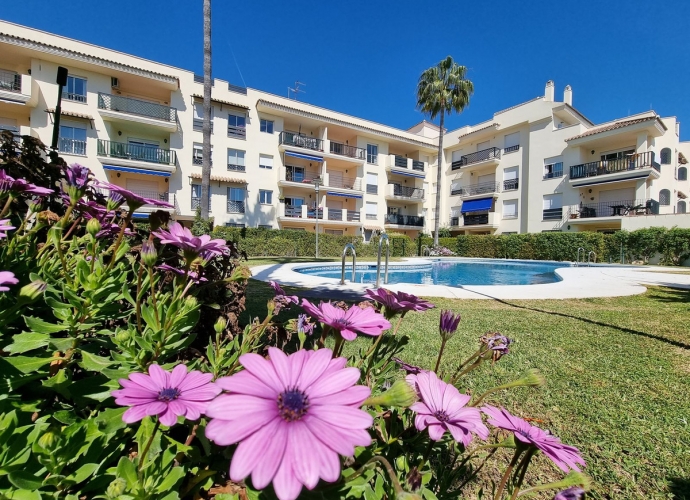 Apartment Ground Floor in Nueva Andalucía - 2