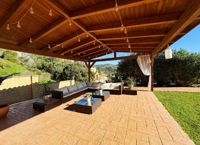 Villa Detached in Elviria - 3