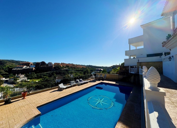 Villa Detached in Elviria - 9