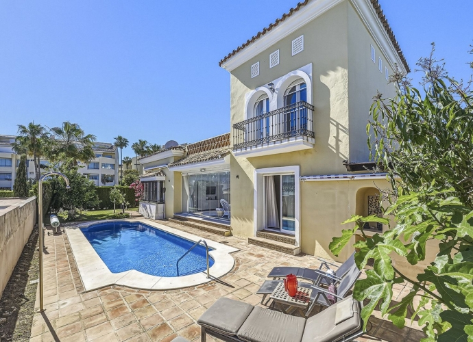 Villa Independiente en Bahía de Marbella - 5