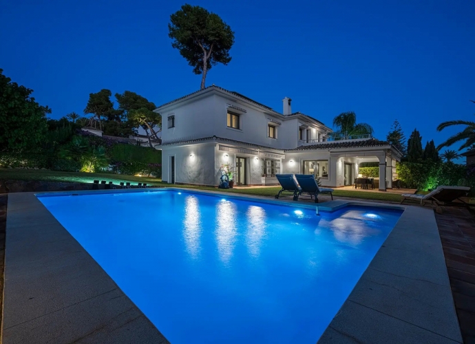 Villa Independiente en Los Monteros - 6