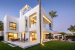 Villa Detached in The Golden Mile - 7 - slides