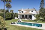 Villa Detached in Estepona - 1 - slides