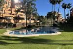 Apartamento Planta Media en Marbella - 1 - slides
