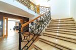 Villa Detached in Marbella - 8 - slides